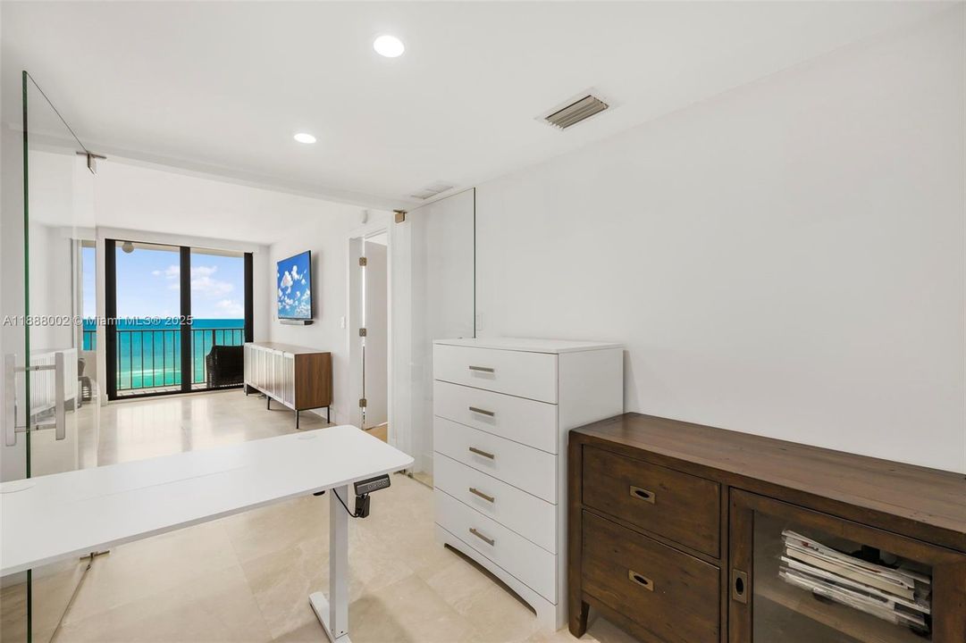 Active With Contract: $1,890,000 (3 beds, 4 baths, 2380 Square Feet)