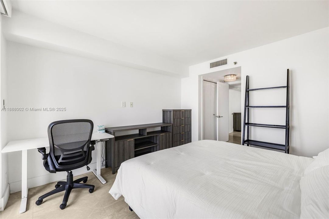 Active With Contract: $1,890,000 (3 beds, 4 baths, 2380 Square Feet)