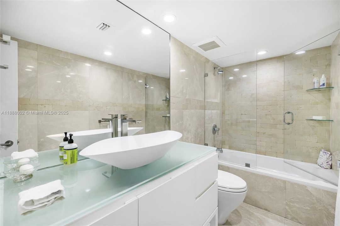 Active With Contract: $1,890,000 (3 beds, 4 baths, 2380 Square Feet)