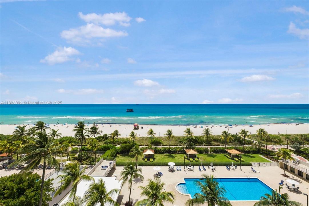 Active With Contract: $1,890,000 (3 beds, 4 baths, 2380 Square Feet)