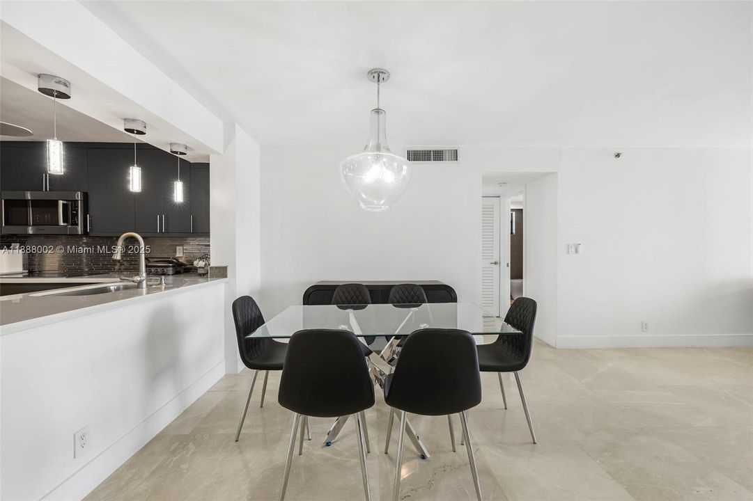 Active With Contract: $1,890,000 (3 beds, 4 baths, 2380 Square Feet)