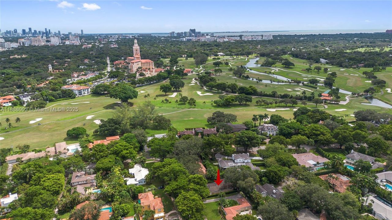 Vendido Recientemente: $1,449,000 (3 camas, 2 baños, 1626 Pies cuadrados)