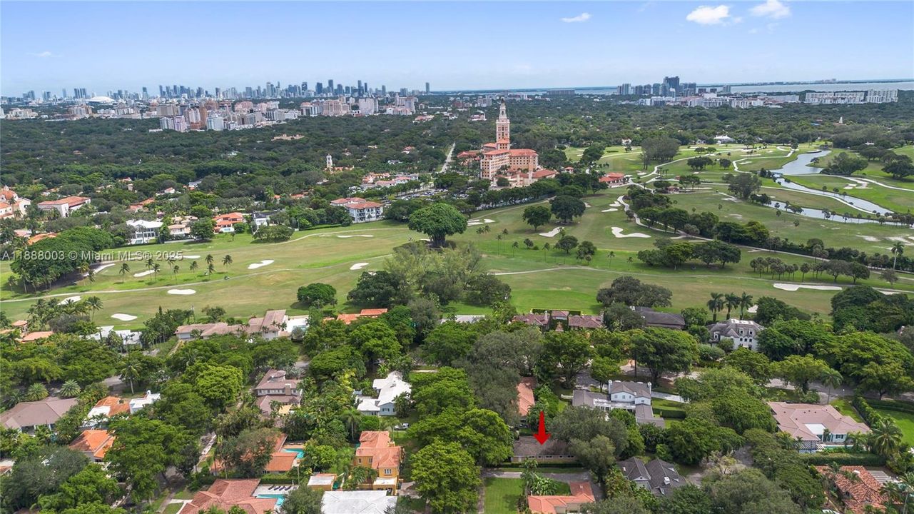 Vendido Recientemente: $1,449,000 (3 camas, 2 baños, 1626 Pies cuadrados)