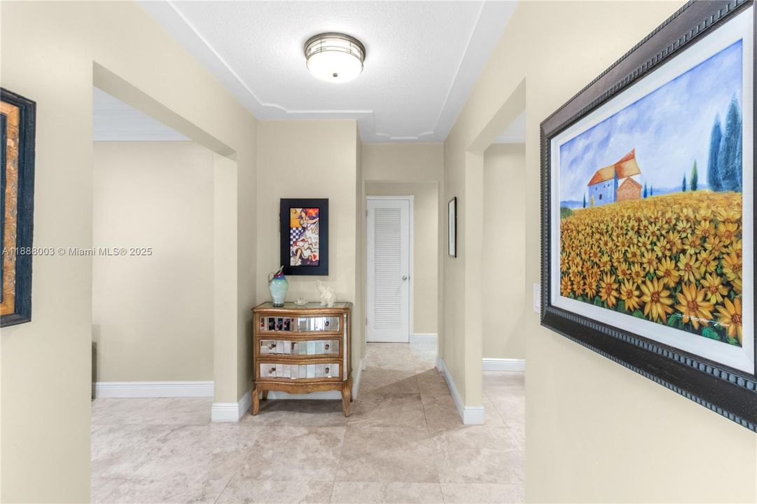 Vendido Recientemente: $1,449,000 (3 camas, 2 baños, 1626 Pies cuadrados)