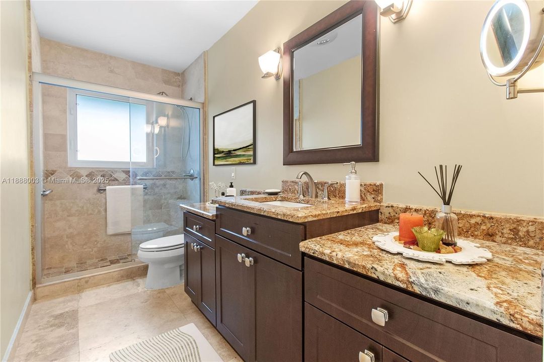 Vendido Recientemente: $1,449,000 (3 camas, 2 baños, 1626 Pies cuadrados)