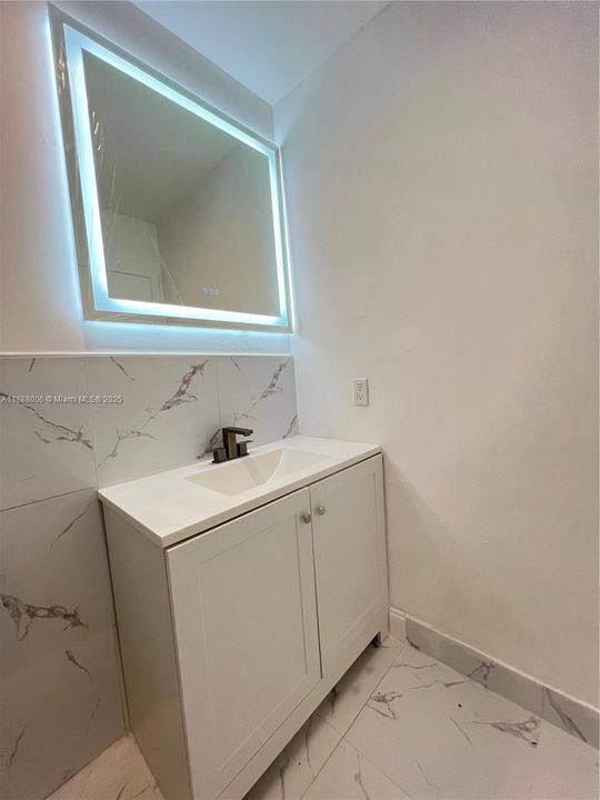 На продажу: $120,000 (1 спален, 1 ванн, 650 Квадратных фут)