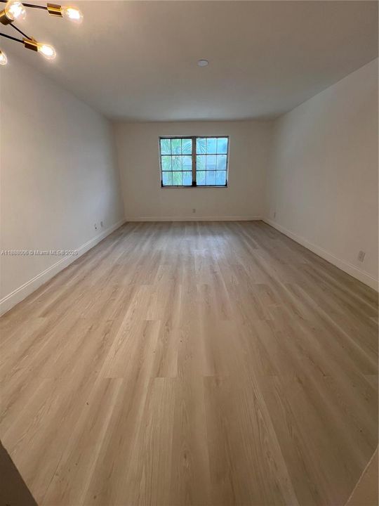 На продажу: $120,000 (1 спален, 1 ванн, 650 Квадратных фут)