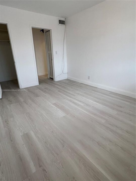 На продажу: $120,000 (1 спален, 1 ванн, 650 Квадратных фут)