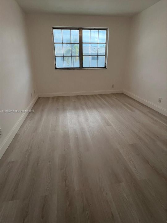 На продажу: $120,000 (1 спален, 1 ванн, 650 Квадратных фут)