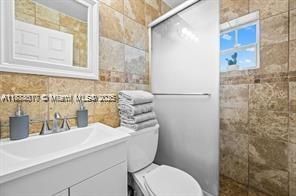 合同活跃: $495,000 (0 贝兹, 0 浴室, 1009 平方英尺)