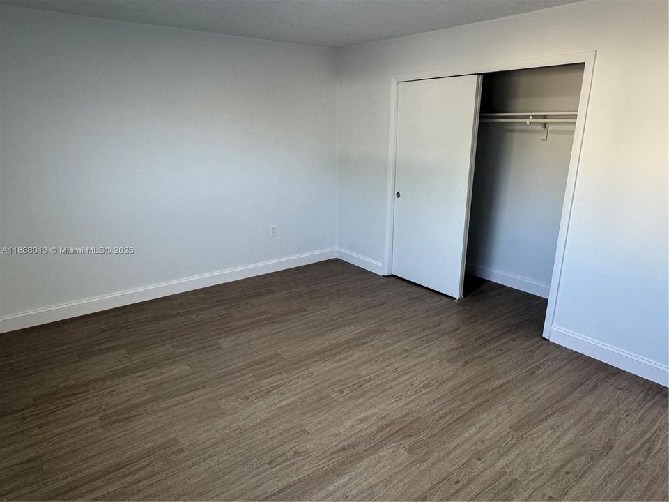 最近租的: $1,750 (1 贝兹, 1 浴室, 675 平方英尺)