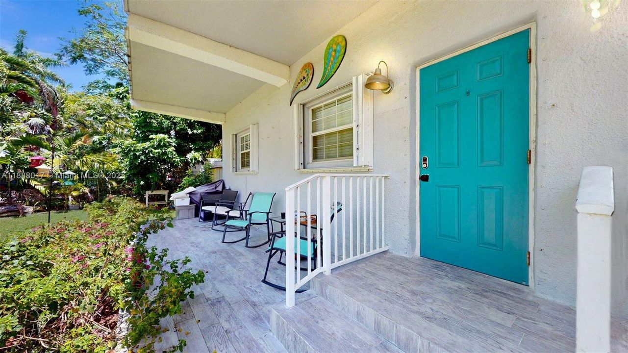 For Sale: $995,000 (3 beds, 2 baths, 2548 Square Feet)