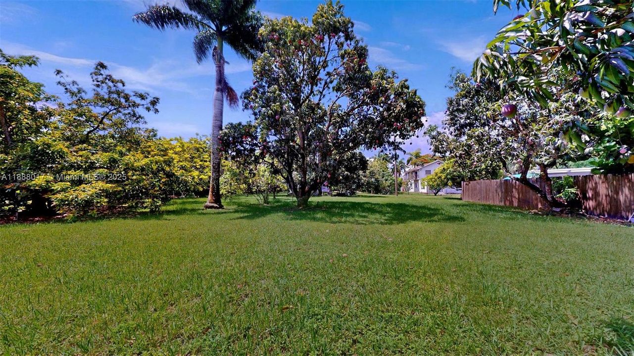 For Sale: $995,000 (3 beds, 2 baths, 2548 Square Feet)