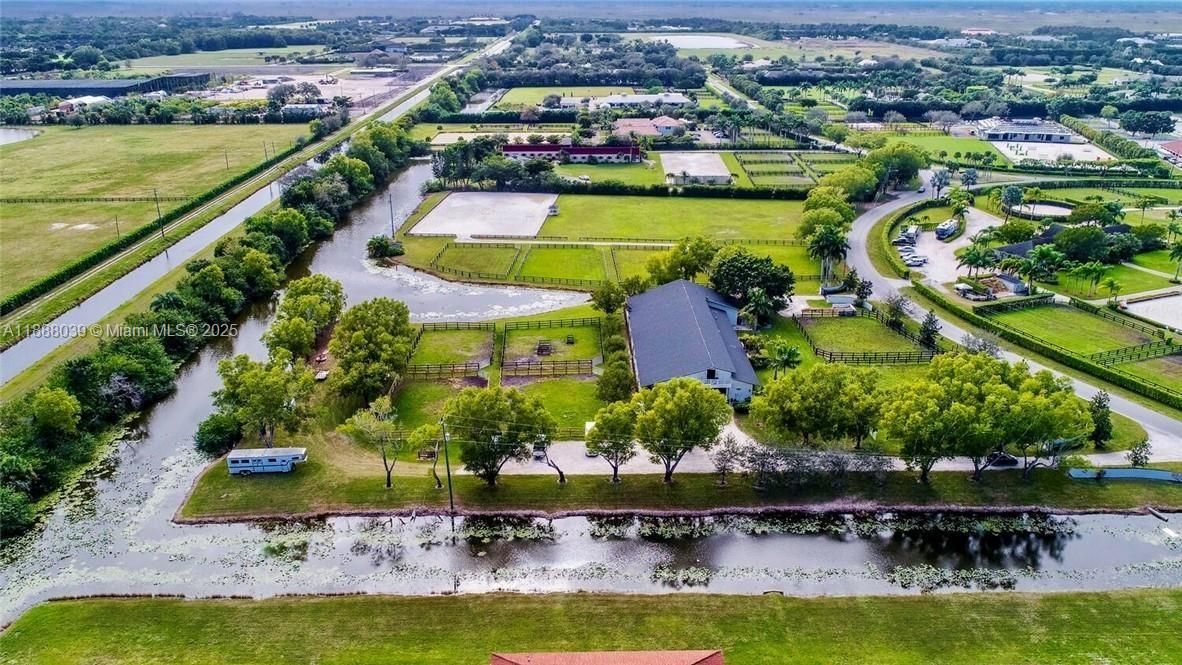 En Venta: $7,400,000 (3 camas, 3 baños, 4742 Pies cuadrados)