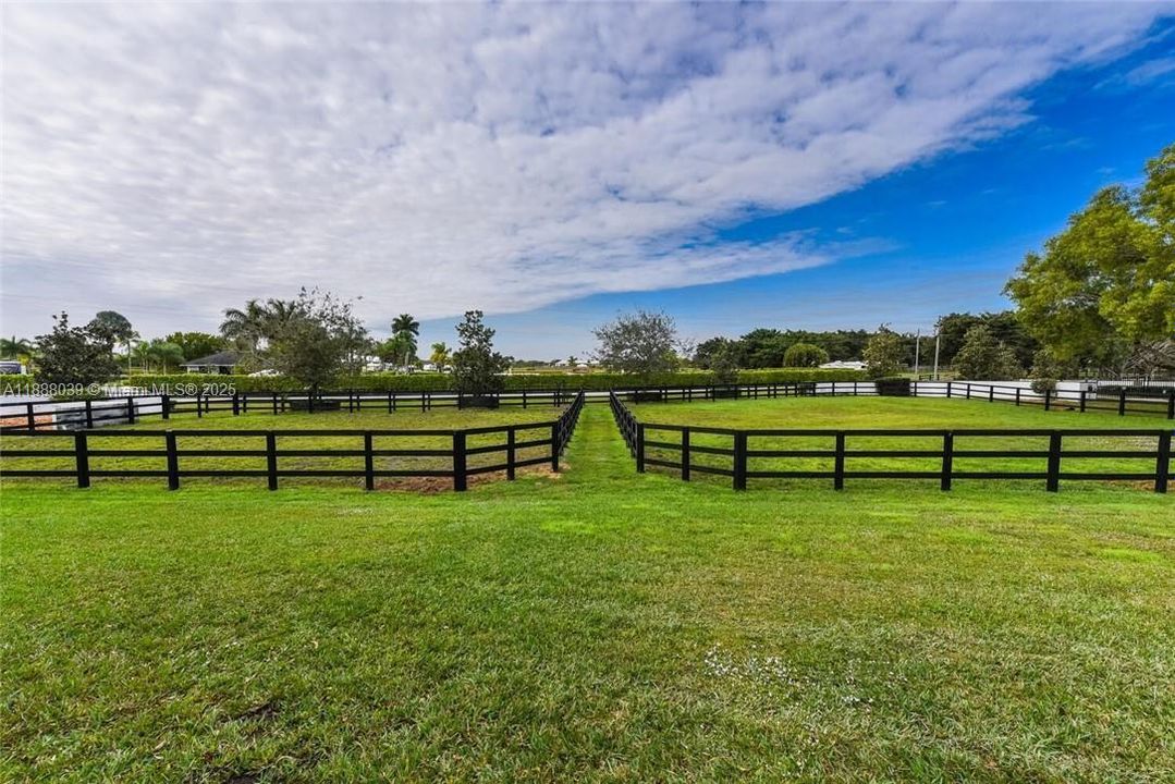 En Venta: $7,400,000 (3 camas, 3 baños, 4742 Pies cuadrados)