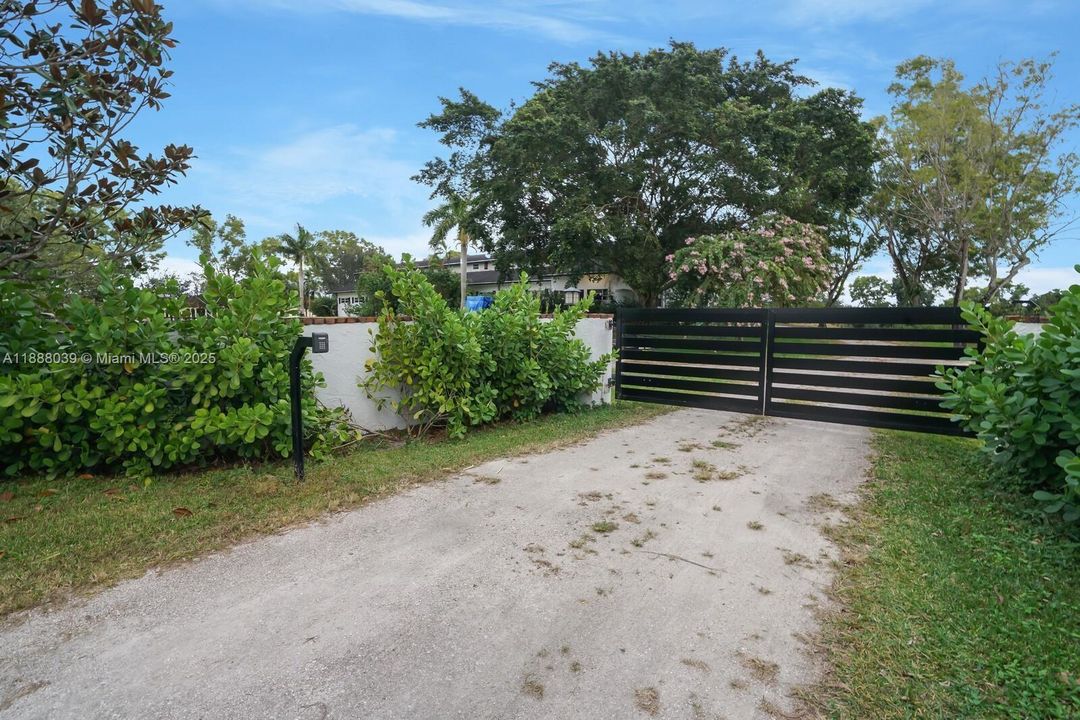 En Venta: $7,400,000 (3 camas, 3 baños, 4742 Pies cuadrados)