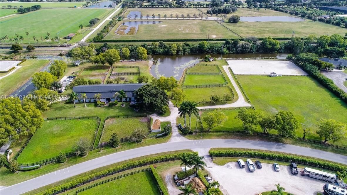 En Venta: $7,400,000 (3 camas, 3 baños, 4742 Pies cuadrados)