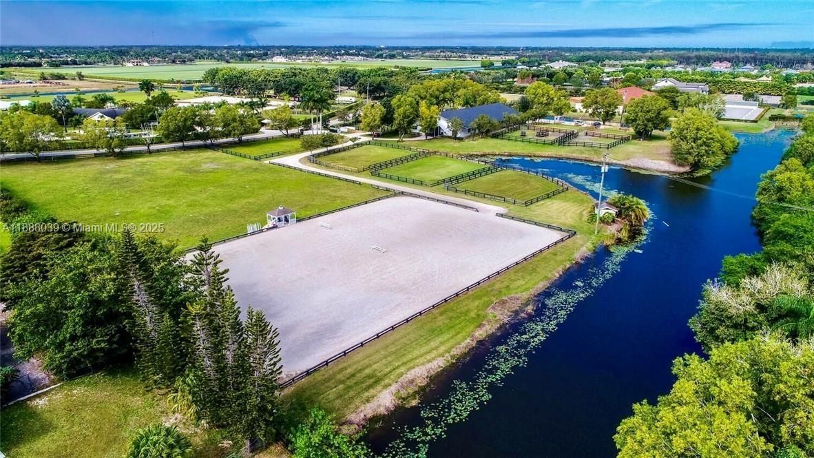 En Venta: $7,400,000 (3 camas, 3 baños, 4742 Pies cuadrados)