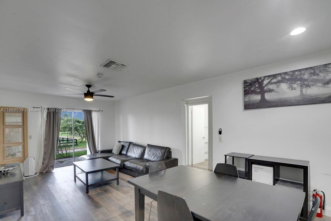 En Venta: $7,400,000 (3 camas, 3 baños, 4742 Pies cuadrados)