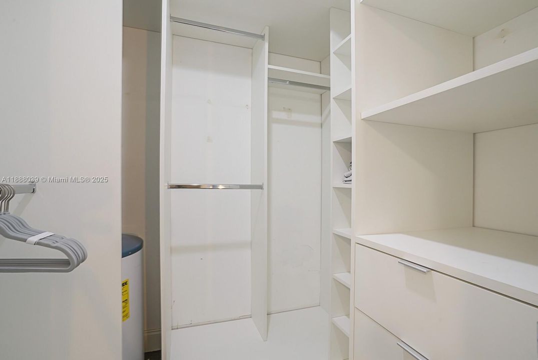 En Venta: $7,400,000 (3 camas, 3 baños, 4742 Pies cuadrados)