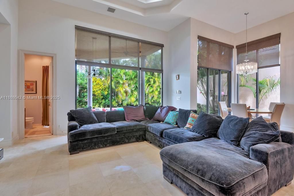 For Sale: $1,899,000 (5 beds, 4 baths, 4448 Square Feet)