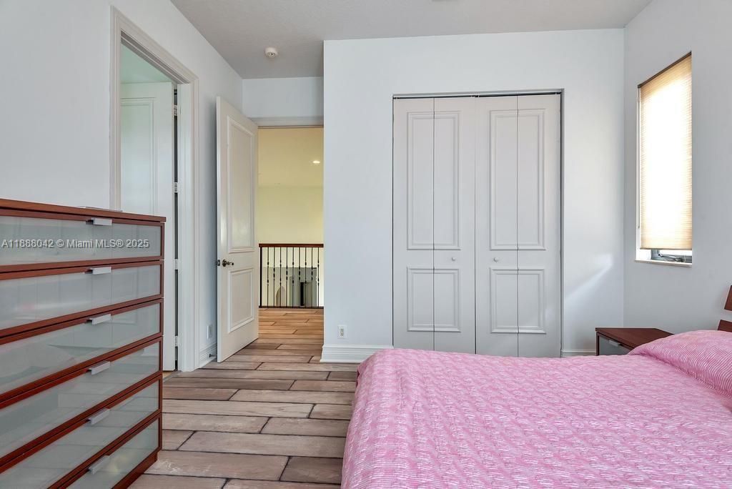 For Sale: $1,899,000 (5 beds, 4 baths, 4448 Square Feet)