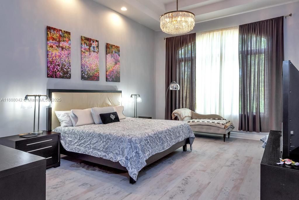 For Sale: $1,899,000 (5 beds, 4 baths, 4448 Square Feet)