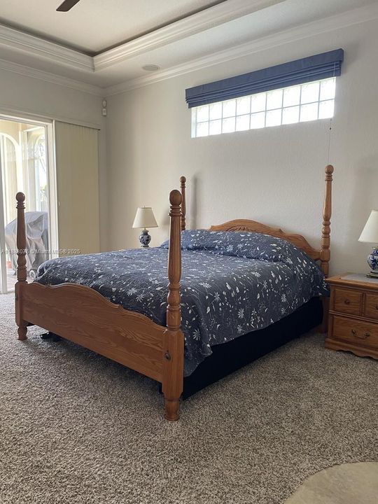 Active With Contract: $1,129,000 (4 beds, 3 baths, 2563 Square Feet)