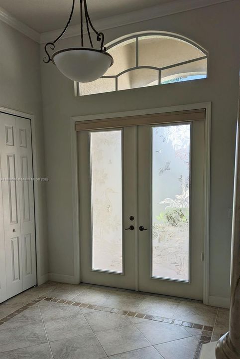 Active With Contract: $1,129,000 (4 beds, 3 baths, 2563 Square Feet)