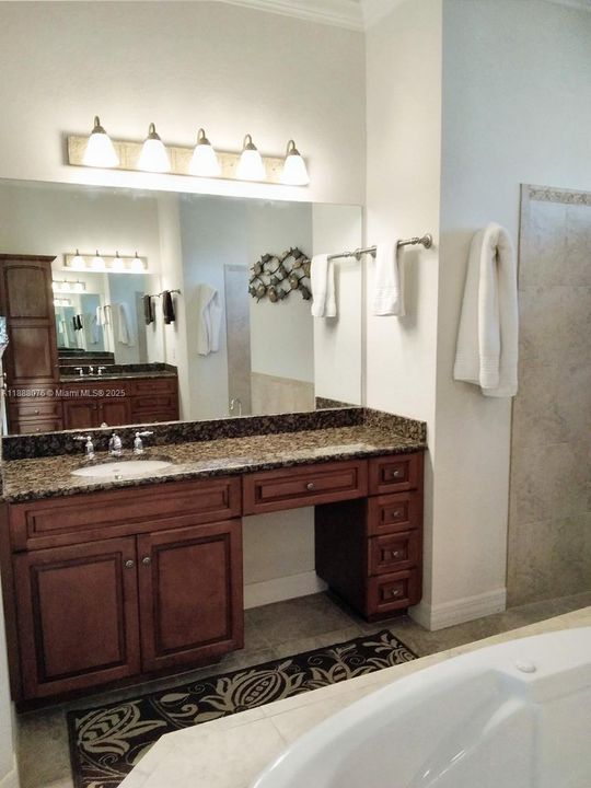 Active With Contract: $1,129,000 (4 beds, 3 baths, 2563 Square Feet)