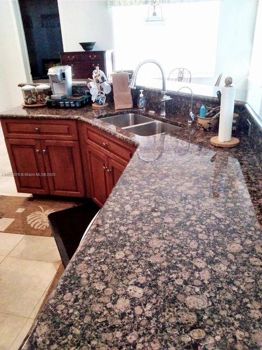 Active With Contract: $1,129,000 (4 beds, 3 baths, 2563 Square Feet)