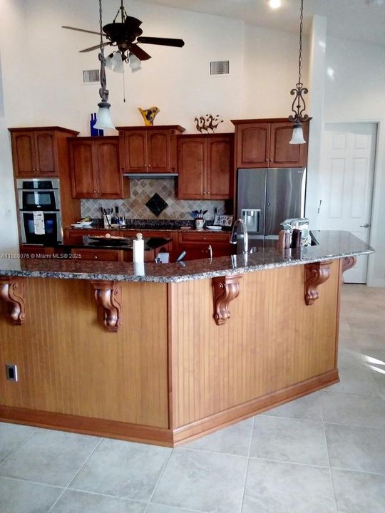 Active With Contract: $1,129,000 (4 beds, 3 baths, 2563 Square Feet)