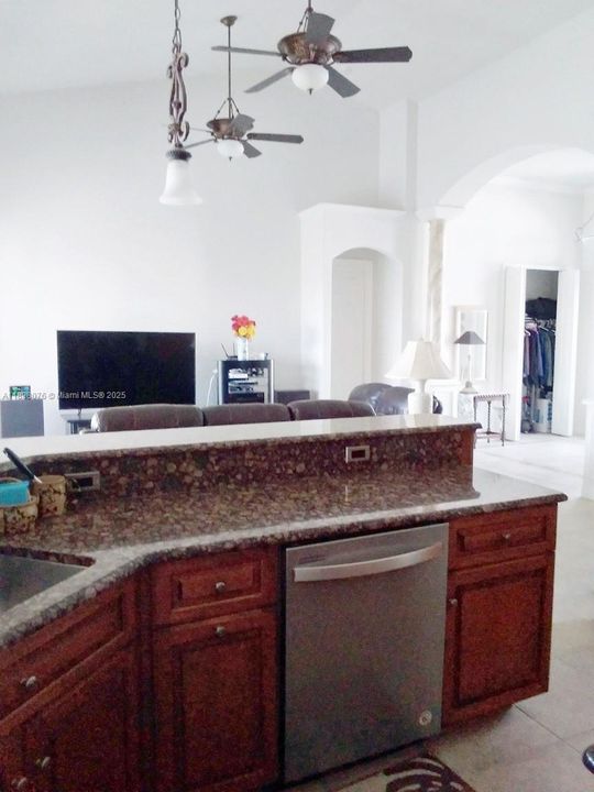 Active With Contract: $1,129,000 (4 beds, 3 baths, 2563 Square Feet)