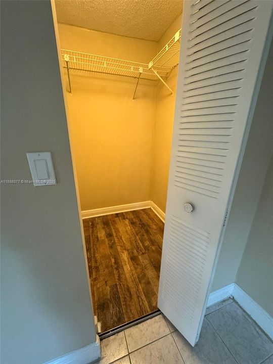 Activo con contrato: $1,500 (1 camas, 1 baños, 785 Pies cuadrados)