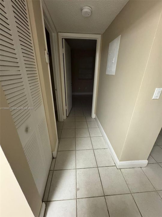 Activo con contrato: $1,500 (1 camas, 1 baños, 785 Pies cuadrados)