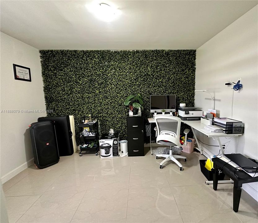 待售: $925,000 (5 贝兹, 3 浴室, 2136 平方英尺)