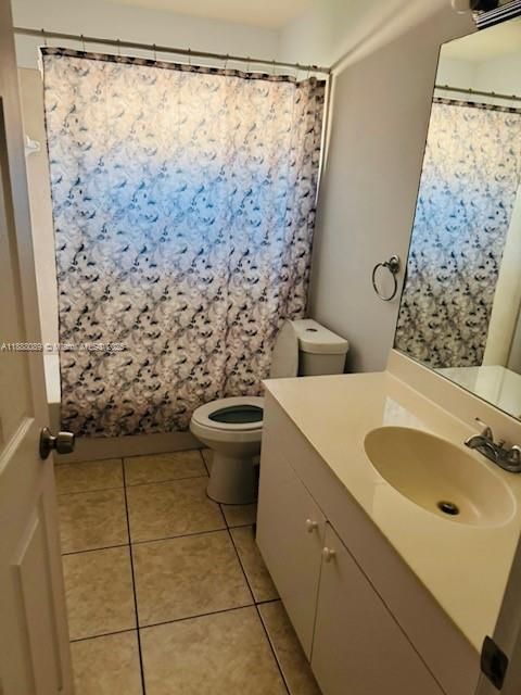 En Venta: $308,000 (3 camas, 2 baños, 1378 Pies cuadrados)