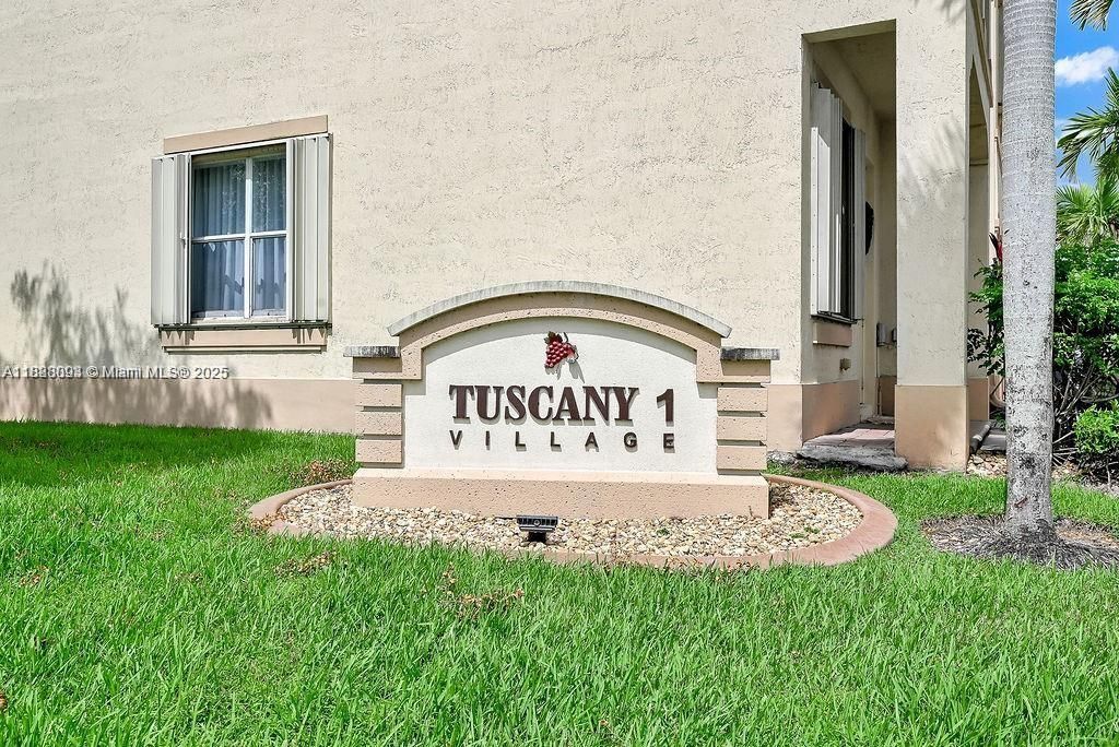 Active With Contract: $3,000 (3 beds, 2 baths, 1733 Square Feet)