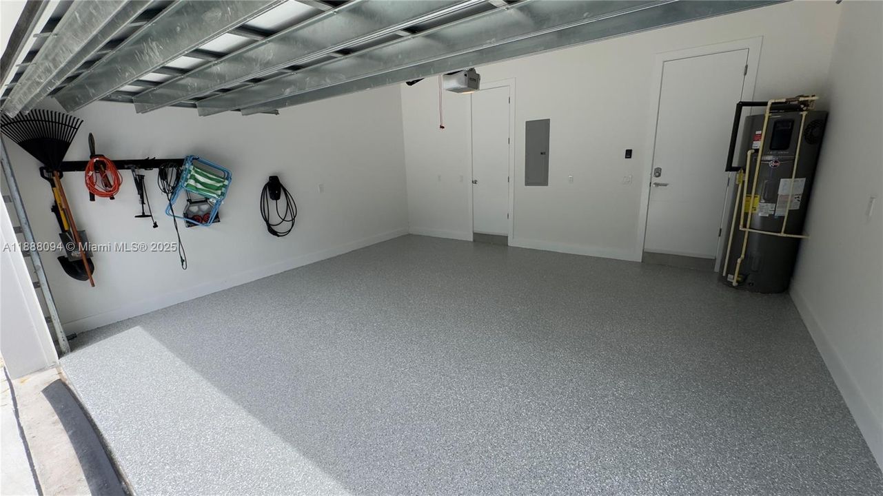 For Sale: $1,795,000 (4 beds, 3 baths, 2211 Square Feet)