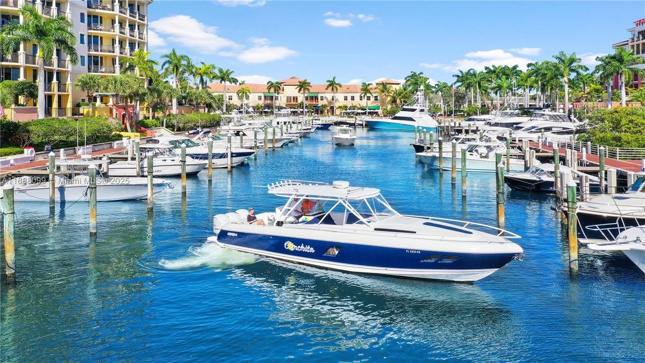 最近售出: $1,274,999 (4 贝兹, 2 浴室, 2928 平方英尺)