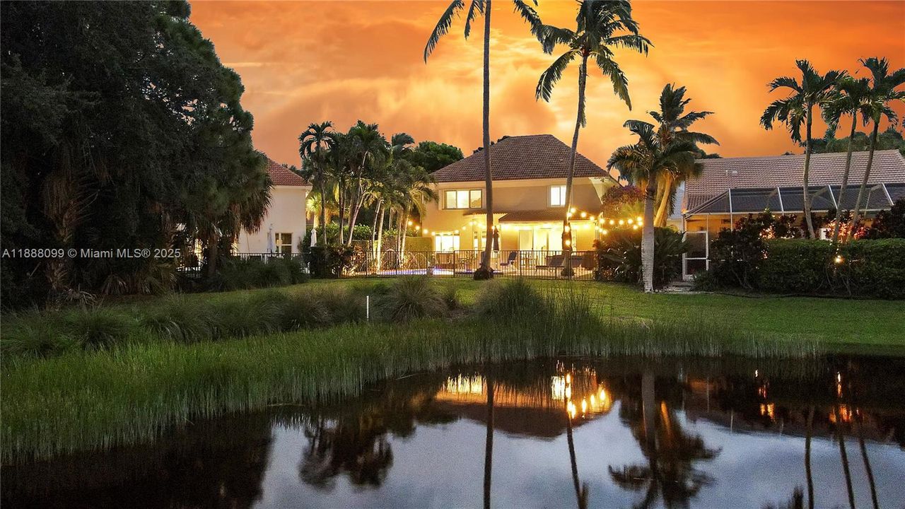 最近售出: $1,274,999 (4 贝兹, 2 浴室, 2928 平方英尺)