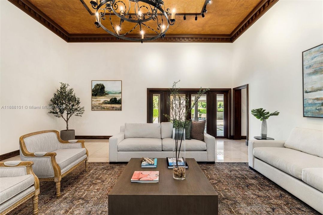 For Sale: $7,800,000 (6 beds, 5 baths, 7008 Square Feet)