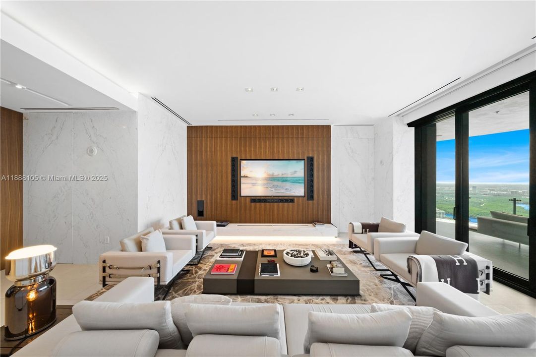 待售: $14,900,000 (6 贝兹, 7 浴室, 6106 平方英尺)