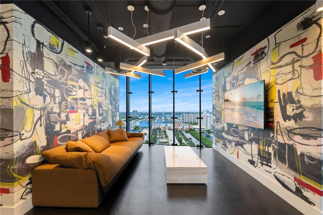 待售: $14,900,000 (6 贝兹, 7 浴室, 6106 平方英尺)