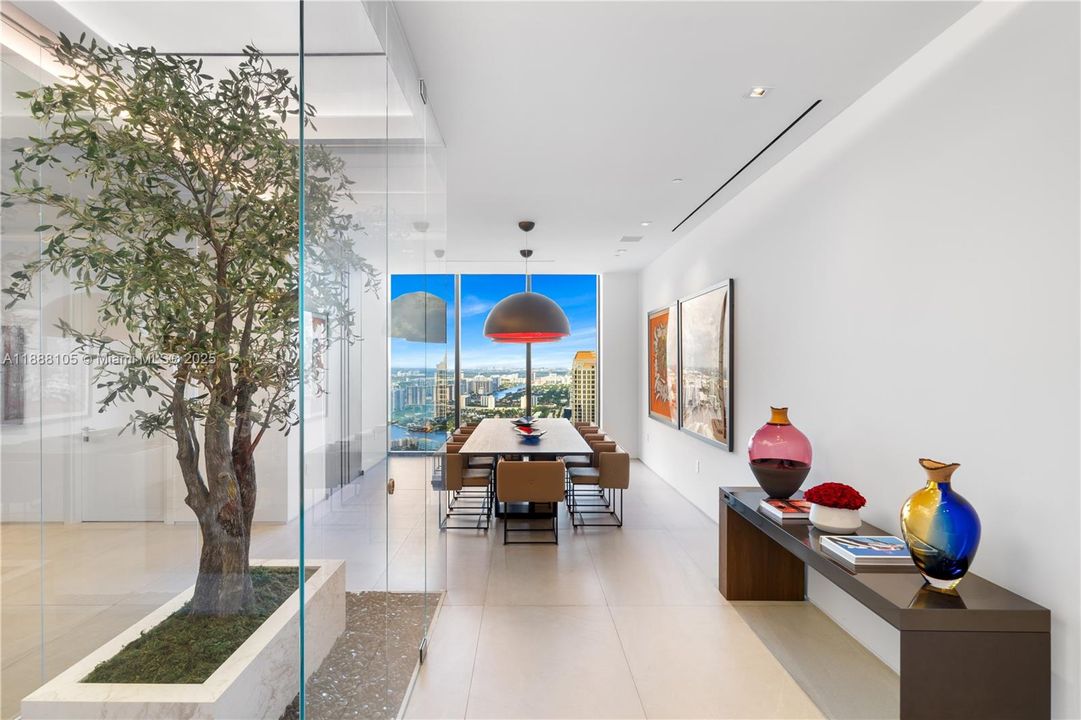 待售: $14,900,000 (6 贝兹, 7 浴室, 6106 平方英尺)