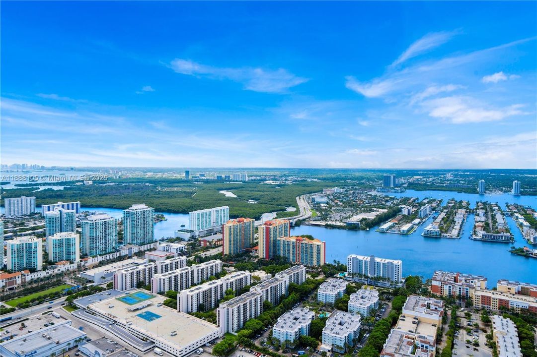 待售: $14,900,000 (6 贝兹, 7 浴室, 6106 平方英尺)