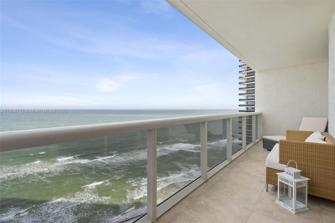 Active With Contract: $9,100 (3 beds, 3 baths, 1841 Square Feet)