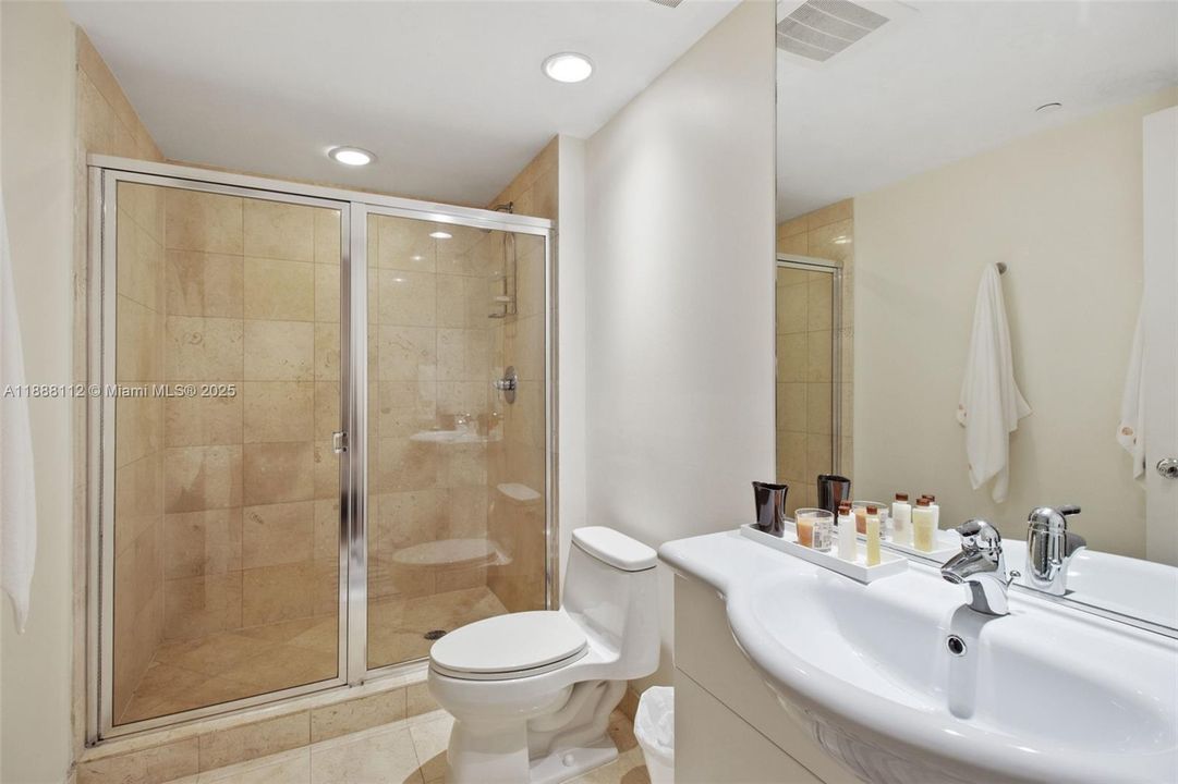 Active With Contract: $9,100 (3 beds, 3 baths, 1841 Square Feet)