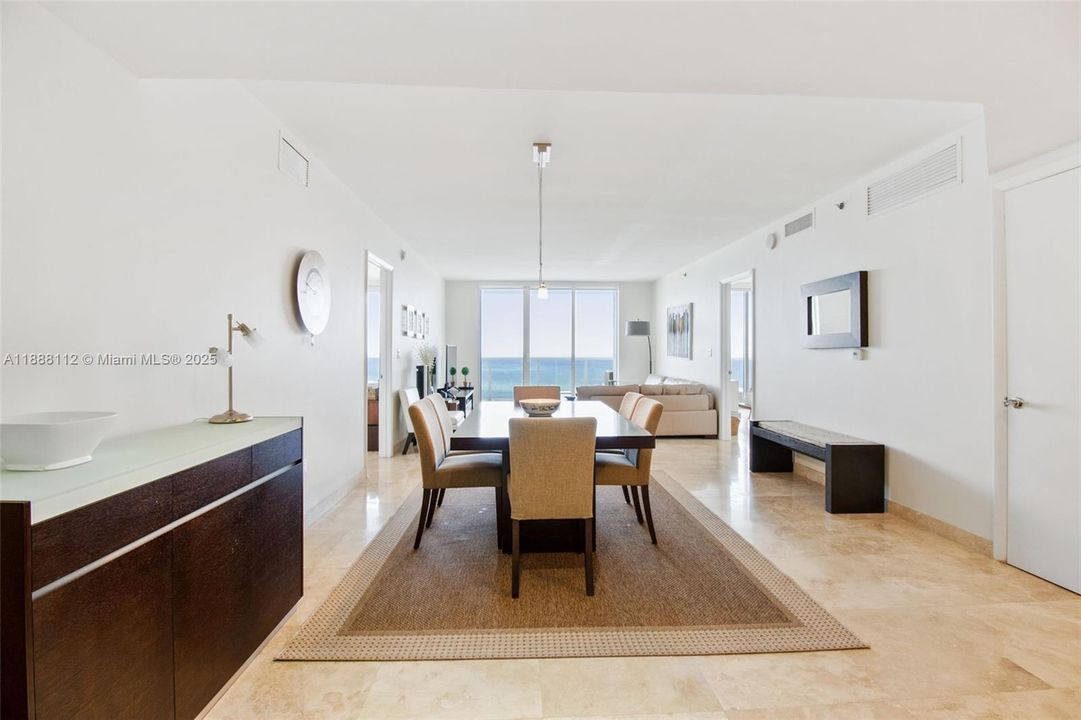 Active With Contract: $9,100 (3 beds, 3 baths, 1841 Square Feet)