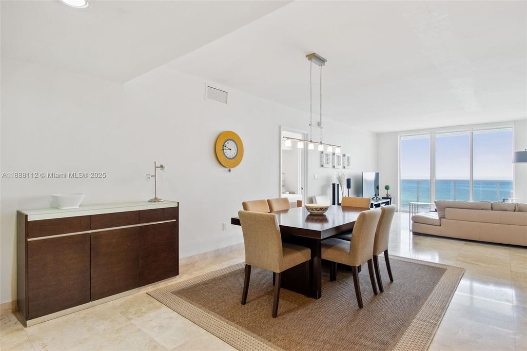 Active With Contract: $9,100 (3 beds, 3 baths, 1841 Square Feet)